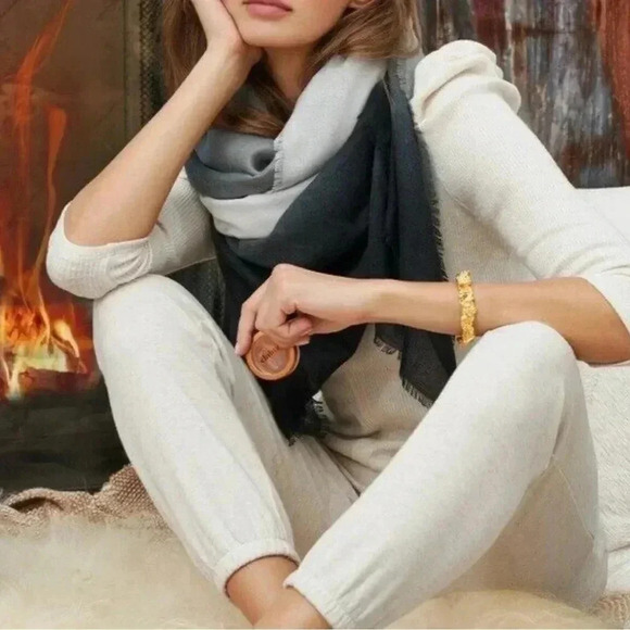 Carly Cushnie Grey Horizon Ombre Print Scarf- NEW - Picture 1 of 6